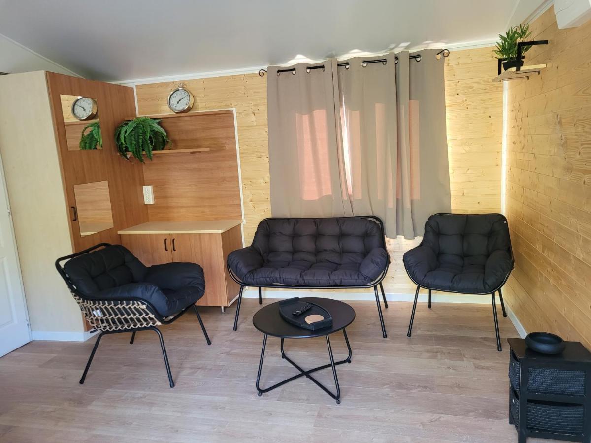 Mobil Home De Patricia Et Franck A سيجيان المظهر الخارجي الصورة