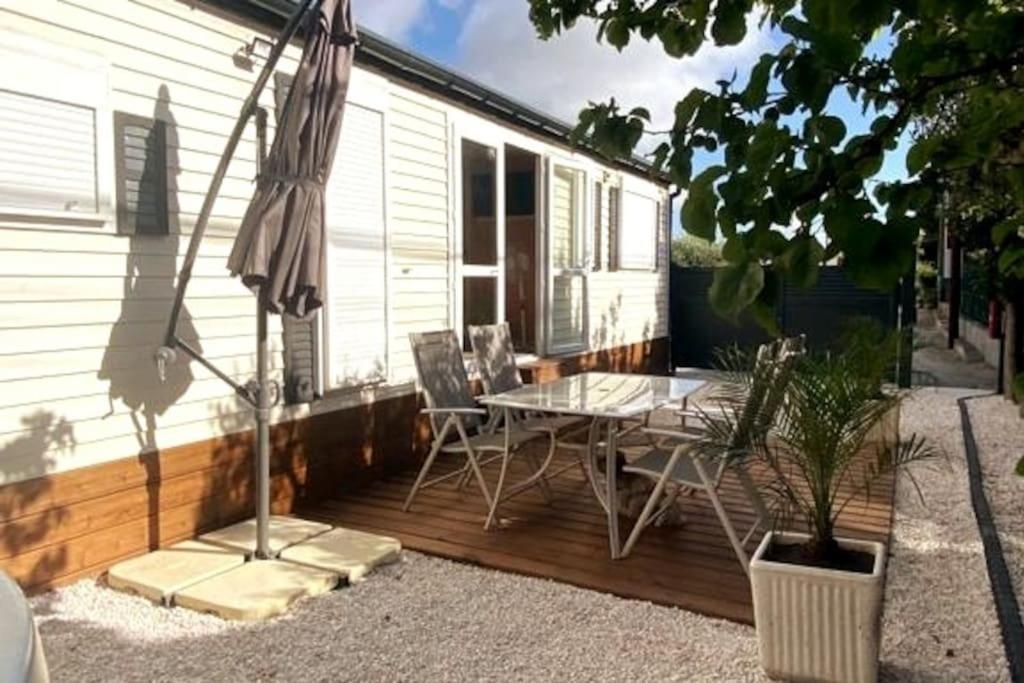 Mobil Home De Patricia Et Franck A سيجيان المظهر الخارجي الصورة